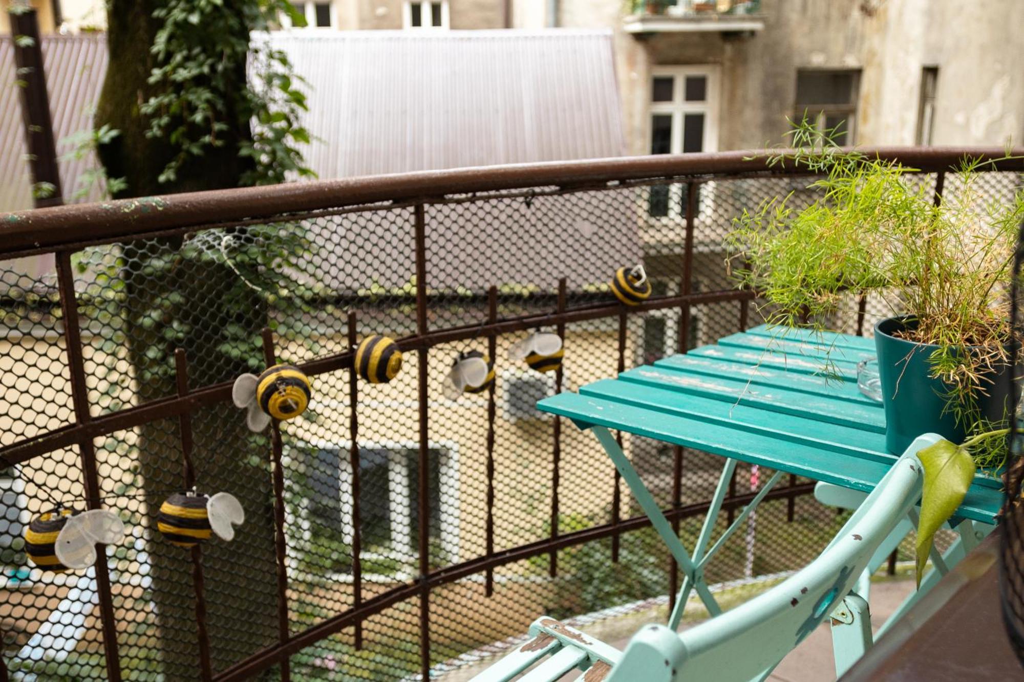 Homely 4 Bedroom Apartment - Old Town - By Upstairs Krakov Exteriér fotografie